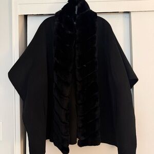 GORSKI Elegant Black 100% Wool- Rabbit Fur Cape ONE SIZE FITS ALL